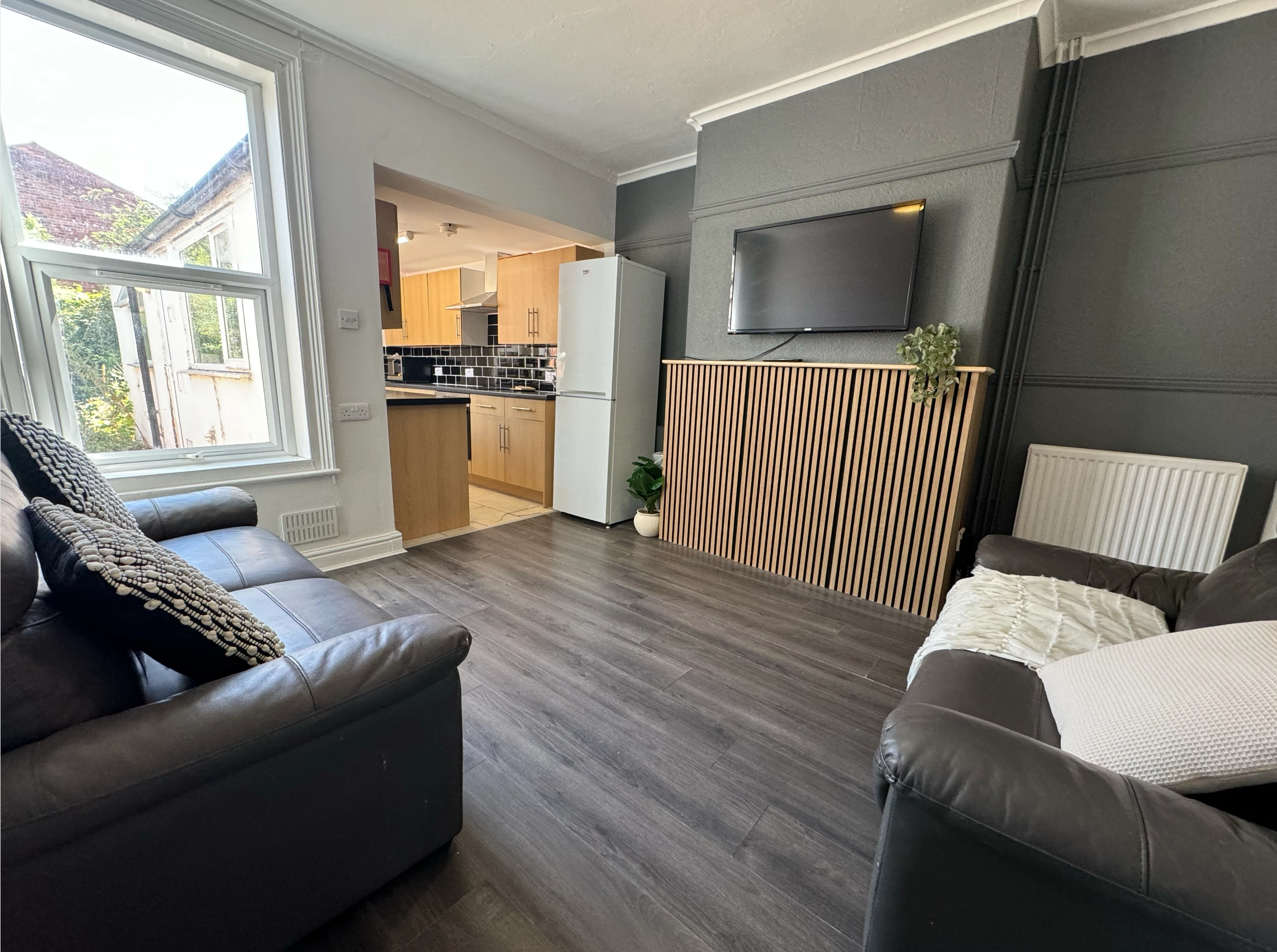 SPARE ROOM in a 4bed student house - Image 1